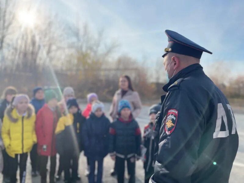 ГИБДД Свердловской области фото. Подразделение ГИБДД Сухиничи 1129030. Номер гибдд свердловской области