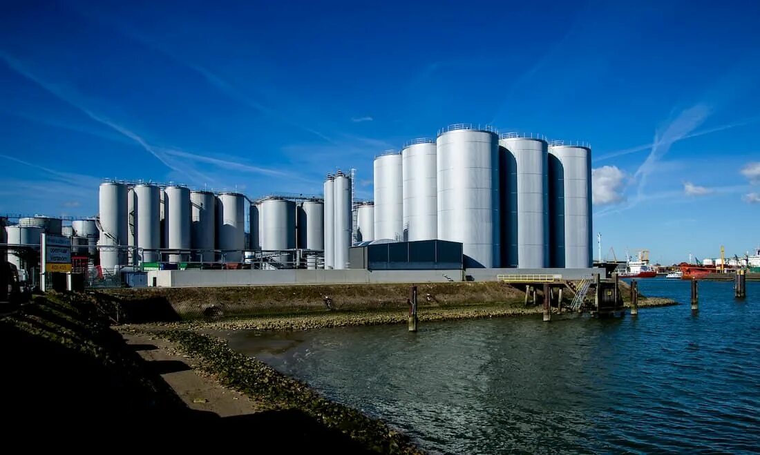 Rotterdam Tank Storage. Хатчисон-порт-Роттердам. Rotterdam Казань. ФСК Роттердам.