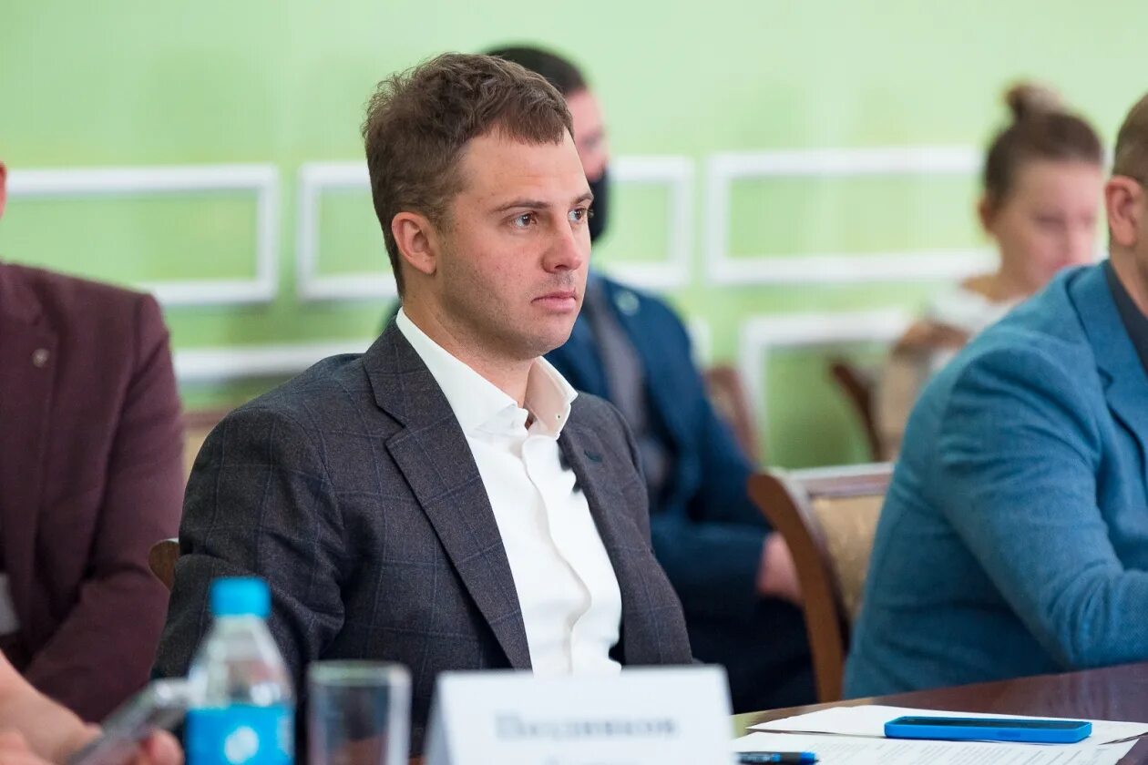 Шлем пилота миг 29. Игорь беззубкин омск. Тимур автандилович апакидзе лётчик. Пилот беззубкин. Пилот беззубкин.