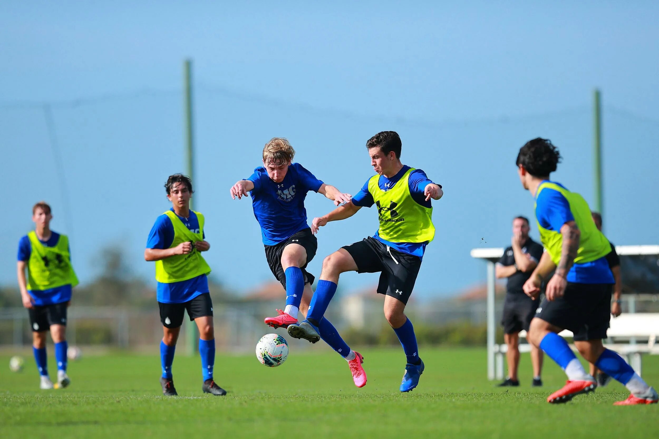 Sport camp. Футбольный лагерь для детей. Soccer camp. Футбольный лагерь. Youth sports.
