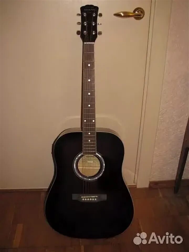 Авито гитара уроки. Гитара валенсия cg160. sura гитара акустическая. гитара сура электроакустическая. гитара авито.
