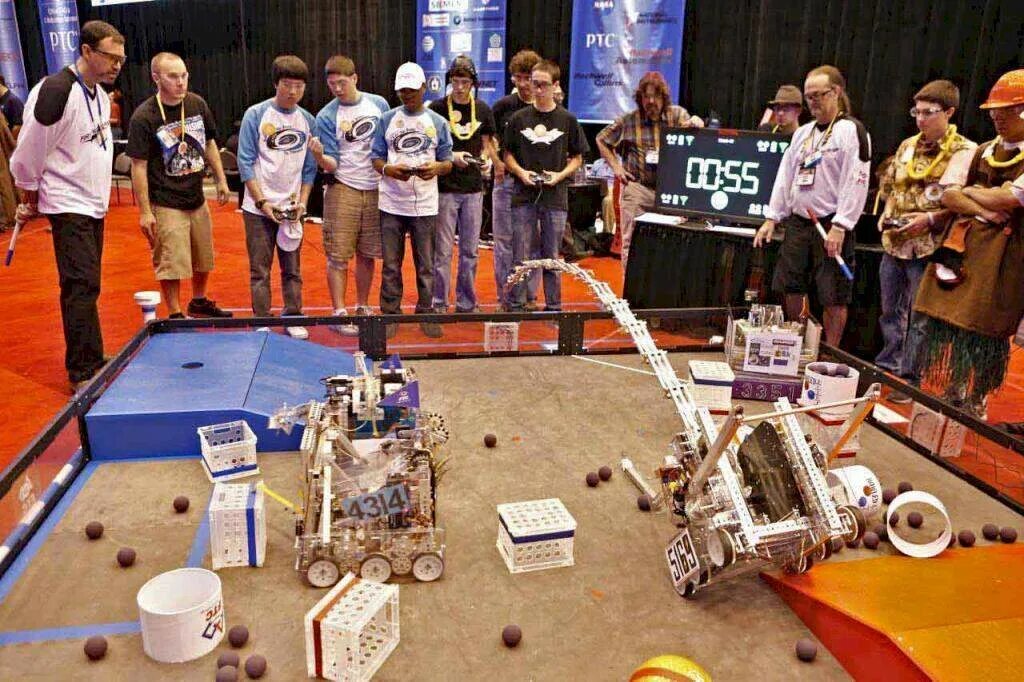 Tech challenge. First tech challenge. first robotics challenge. first robotics competition. centrestage first tech challenge.
