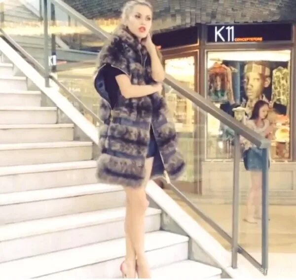 В магазине одежды вика подсчитала
