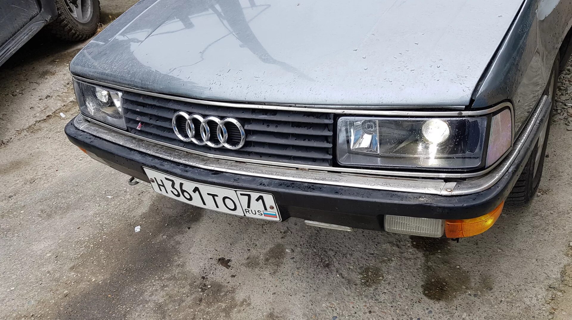 Фары Ауди 200. Audi 200 фары. Фары Ауди 200 с2. Ауди 200 4 фары.