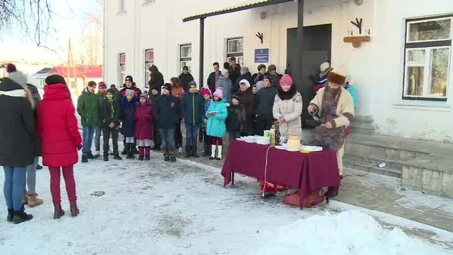 Алупкинский дом интернат 2013. Воронцовская школа интернат Псковская область Островский район. Дети добровольцев без очереди в сад Московская область. Масленица в интернате