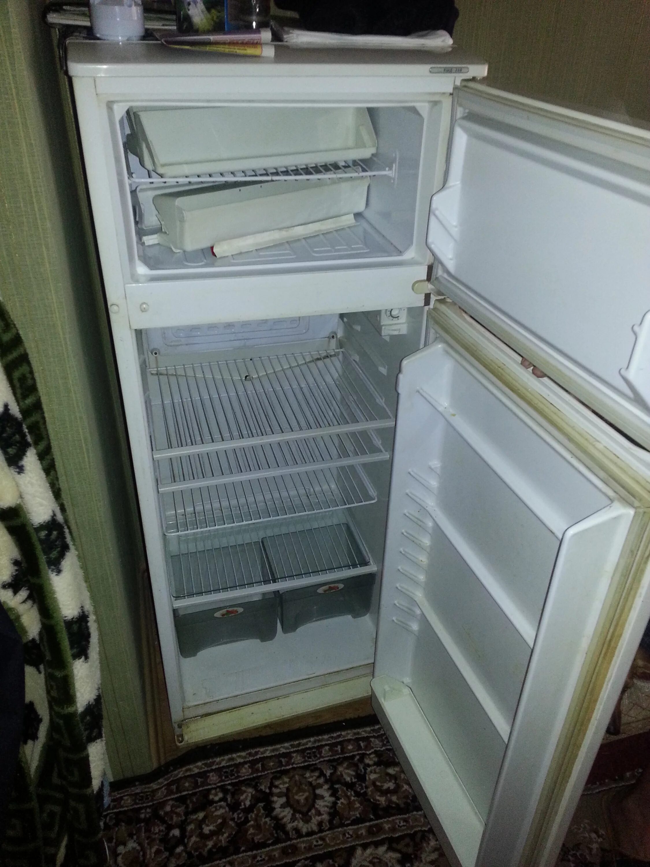 Хол атлант. Холодильник Атлант kshd 256. Холодильник Атлант КШД 256. Холодильник Атлант КШД 256 Размеры. Холодильник Атлант двухкамерный с верхней морозилкой.