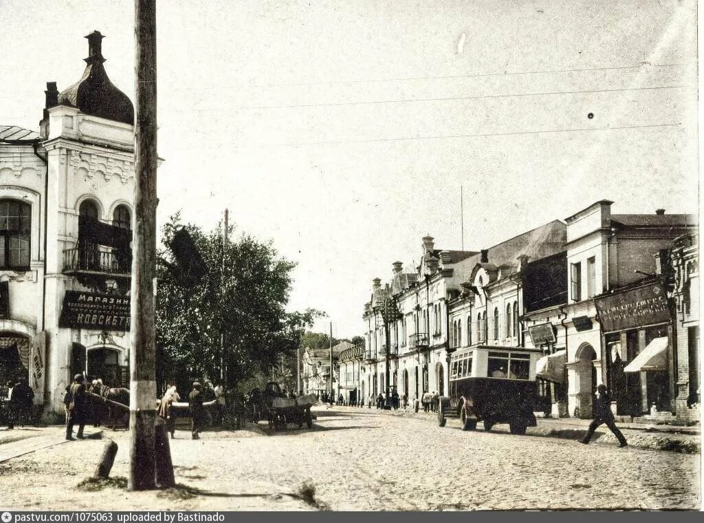 Улица Льва Толстого Барнаул. Льва Толстого Барнаул. Купеческая улица Льва Толстого. Улица Льва Толстого 20в Барнаул.