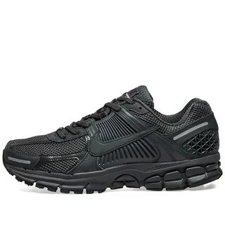Nike vomero 5 roam
