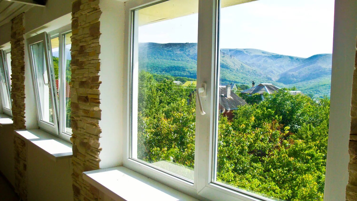 снять жилье в перевальном