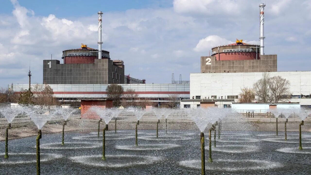 Росэнергоатом запорожская аэс. Запорожская аэс риа новости. Запорожская аэс энергодар. Гросси на аэс запорожская. Запорожская аэс риа новости.