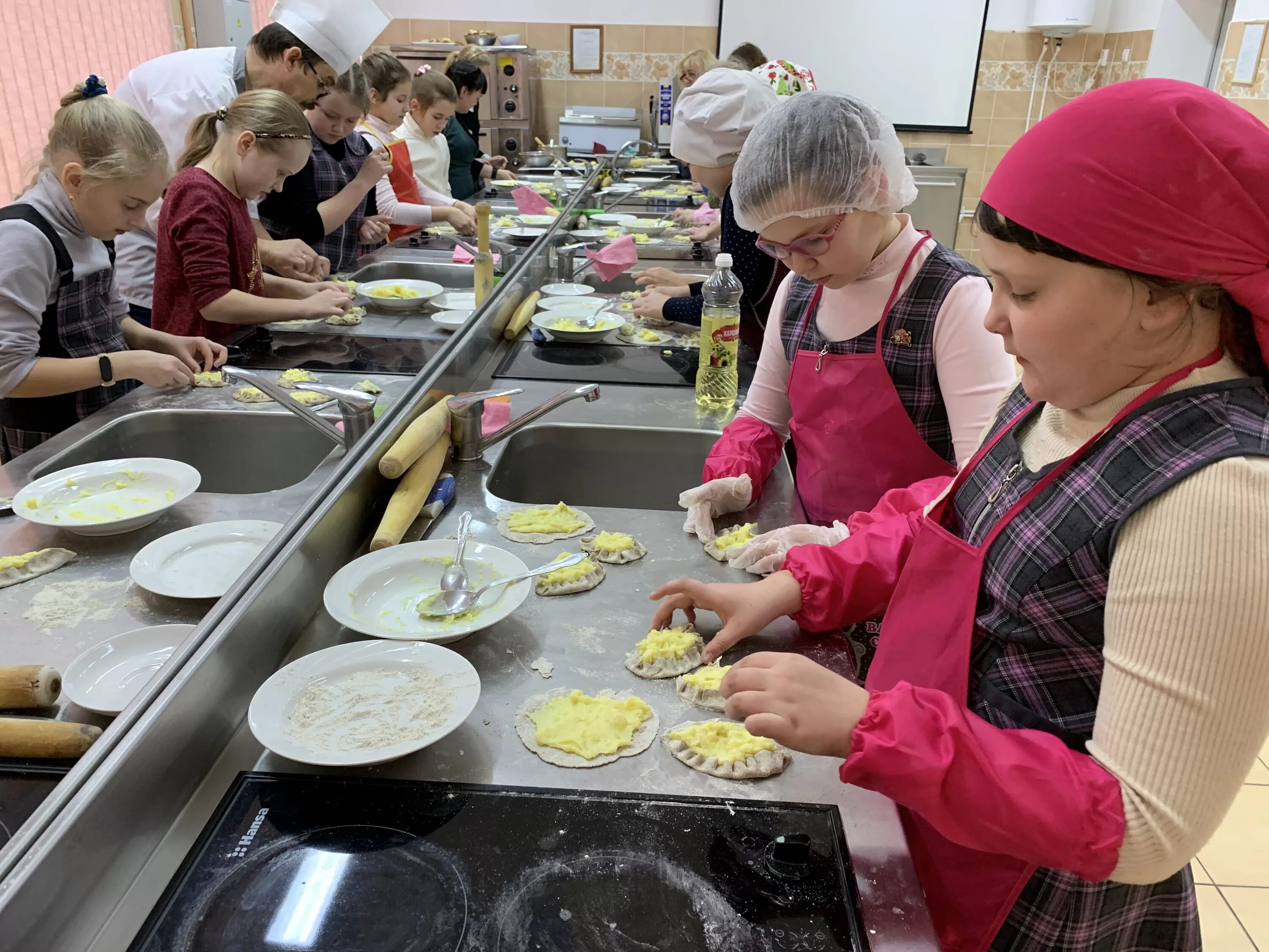 центр возрождения ремёсел алёховщина. краеведческий музей лодейное поле. лодейные мастера. столярная мастерская по дереву. краеведческий музей лодейное поле.