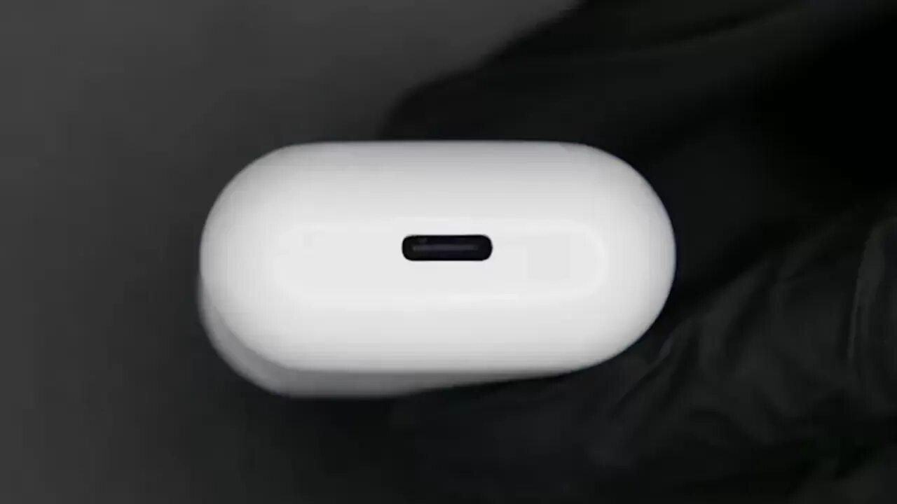 Ios 18 airpods. Колонка из airpods. аирподс 2025 года. аирподс 6. новые airpods 3.