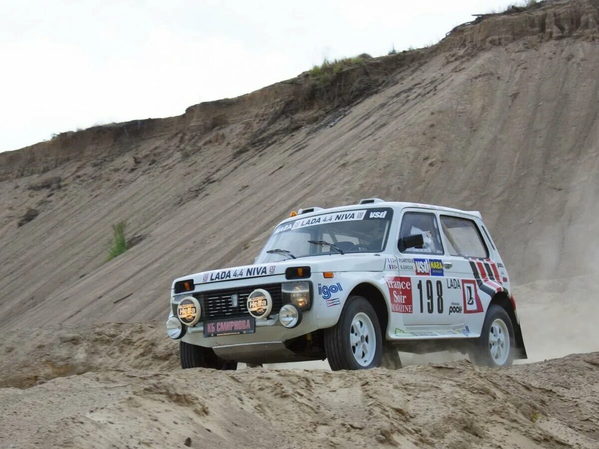 Нива 2121 спорт. Нива 2121 дакар. Нива париж дакар 1983. Нива дакар 1983. Ваз-2121 нива ралли париж-дакар.