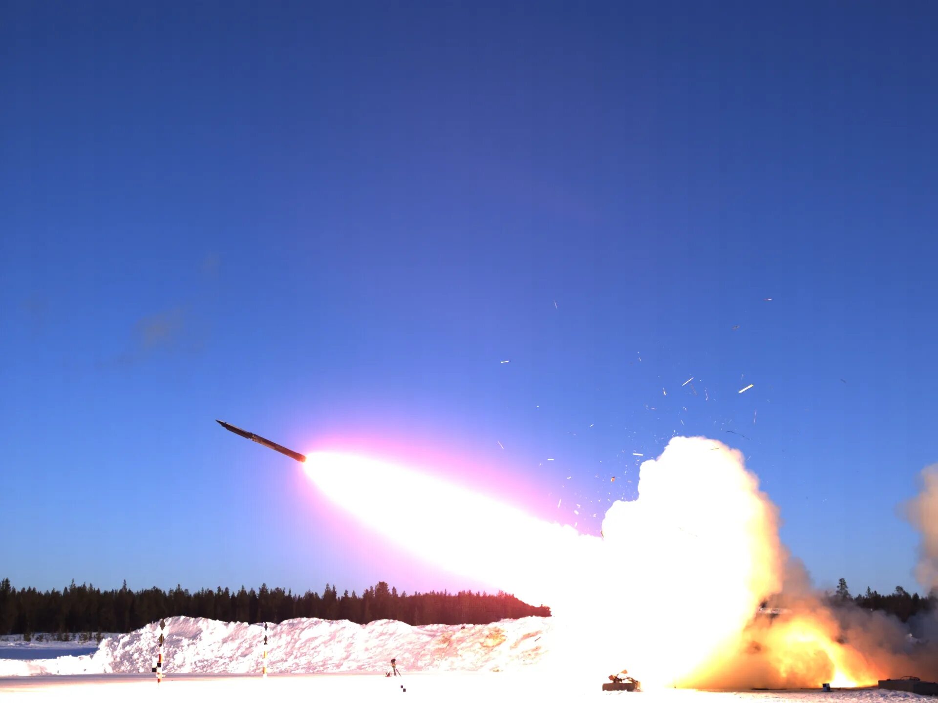 GLSDB ракета. Ракеты GLSDB (ground Launched small diameter Bomb). Ракеты России. Дальнобойные ракеты. Звук бомбы ракет
