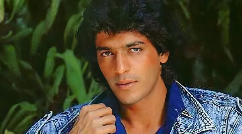 Чанки пандей в молодости. Чанки пандей индийский актер. Чанки пандей. Чанки пандей индийский актер. Чанки пандей фото в молодости.