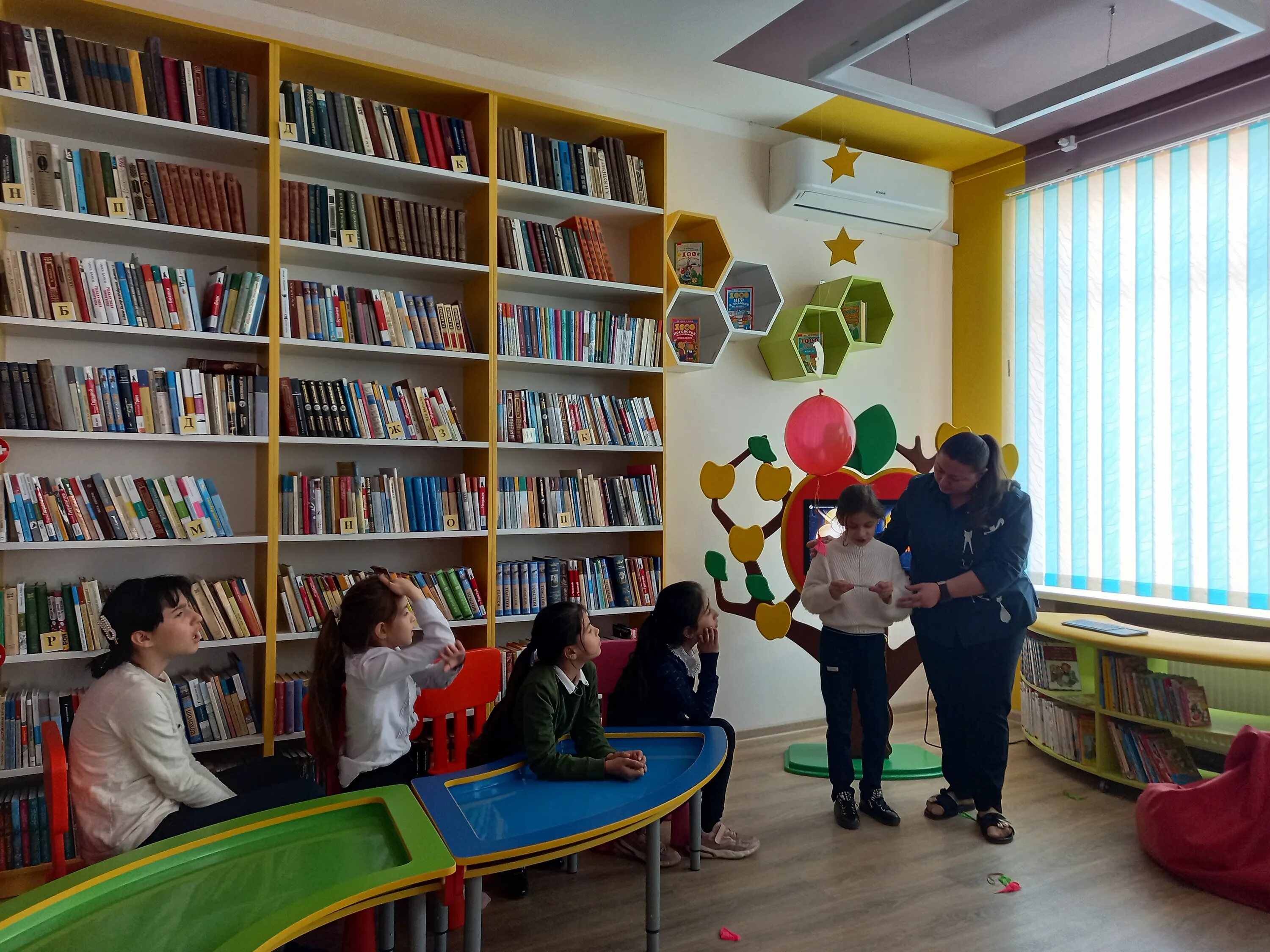 Годовой отчет сельской библиотеки за 2022. Годовой отчет сельской библиотеки за 2022. Годовой отчет библиотеки. Отчет по библиотеке за год. Отчет о работе библиотеки.