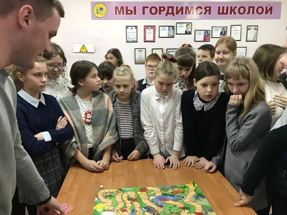 В преддверии Дня отца для караваевских школьников устроили увлекательное меропри