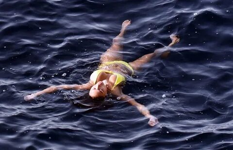 Nicole Scherzinger Sexy (29 Photos) .