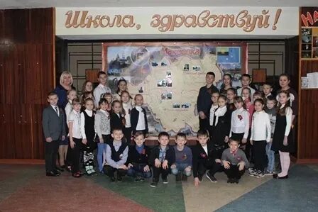 Школа юго-запад москва. 93 школа макеевка. Школа 4 минск. Средняя школа no 49. Школа 77 ярославль.