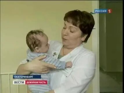 Ребенок который ищет маму