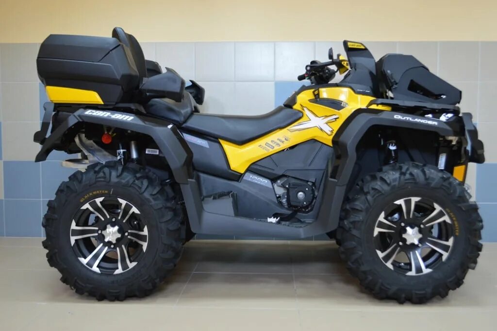 Cheap can am. Кофр 715001749 BRP. BRP 600 квадроцикл. Кофр БРП для квадроцикла. BRP квадроцикл производитель.