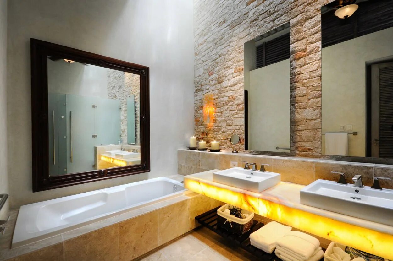 Каменная ванная комната. Ванная комната натуральный камень. Ванная искусственный камень. Искусственный камень в интерьере ванной комнаты.