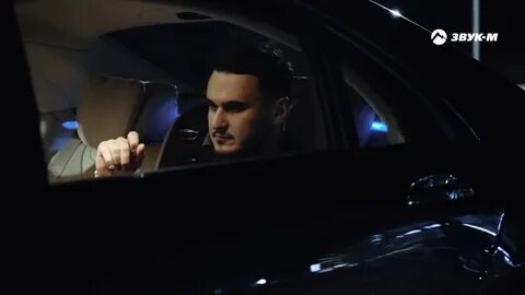 Песня смотрела на меня нахушев