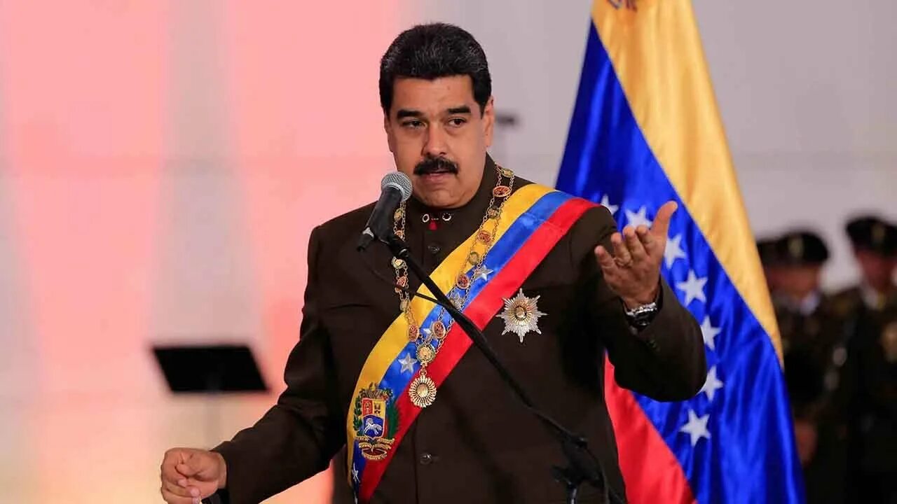 Николас мадуро фото. Песня maduro. Песня maduro. Николас мадуро танцует. Николас мадуро фото.