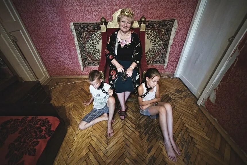 Мат и дочи. Фотопроект «оборотная сторона материнской любви» от Анны Радченко.