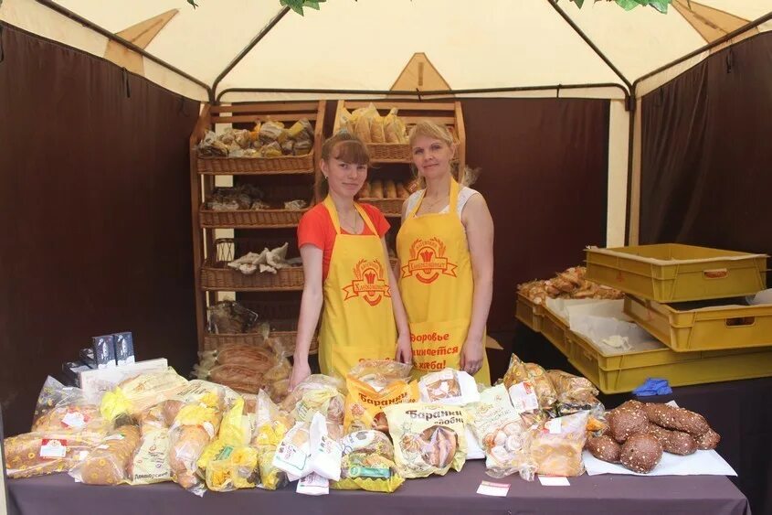 у ржаника калуга ассортимент. огромный ассортимент канцтоваров. магазин глобус канцтовары калуга. продавцы калуга. канцпарк.