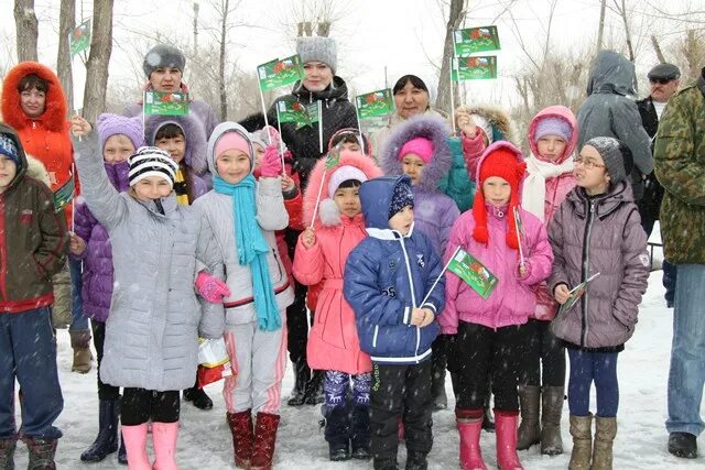 Погода п светлый светлинский. Коскуль Оренбургская область Светлинский район. П светлый Оренбургская область Светлинский район. Поселок Озерный Светлинский район Оренбургская область. Светлинская средняя школа 1 Оренбургская область Светлинский район.