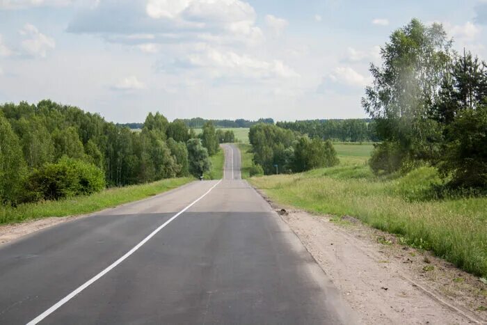 Загорье Новгородская область. Дороги средней полосы. Средняя полоса автотрассы. Деревня Загорье.