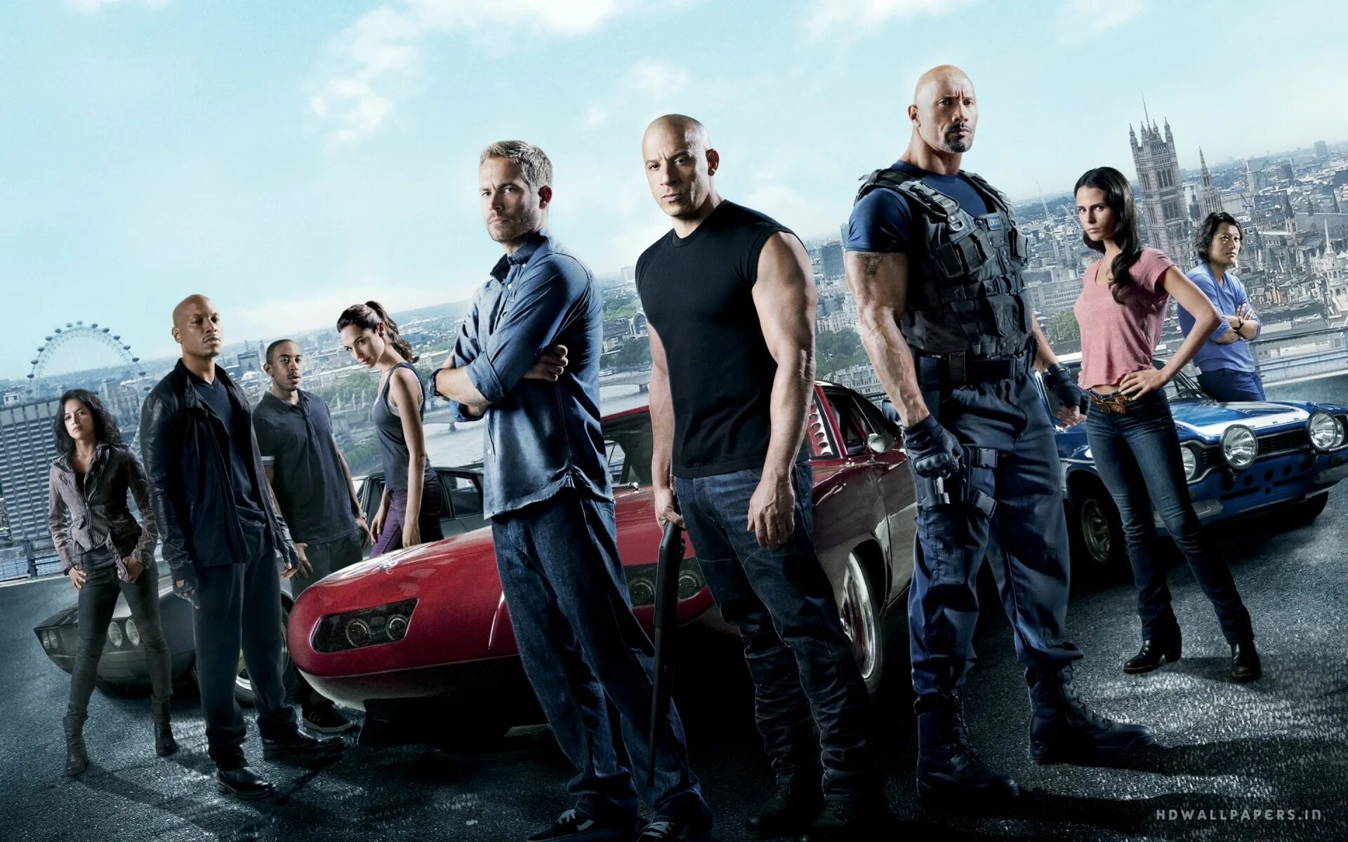 На телефоне 7 часть. Пол Уокер Форсаж 6. Fast & Furious 6 (Форсаж 6) (2013). Форсаж 6 пол Уокер с вин дизелем. Пол Уокер Форсаж.