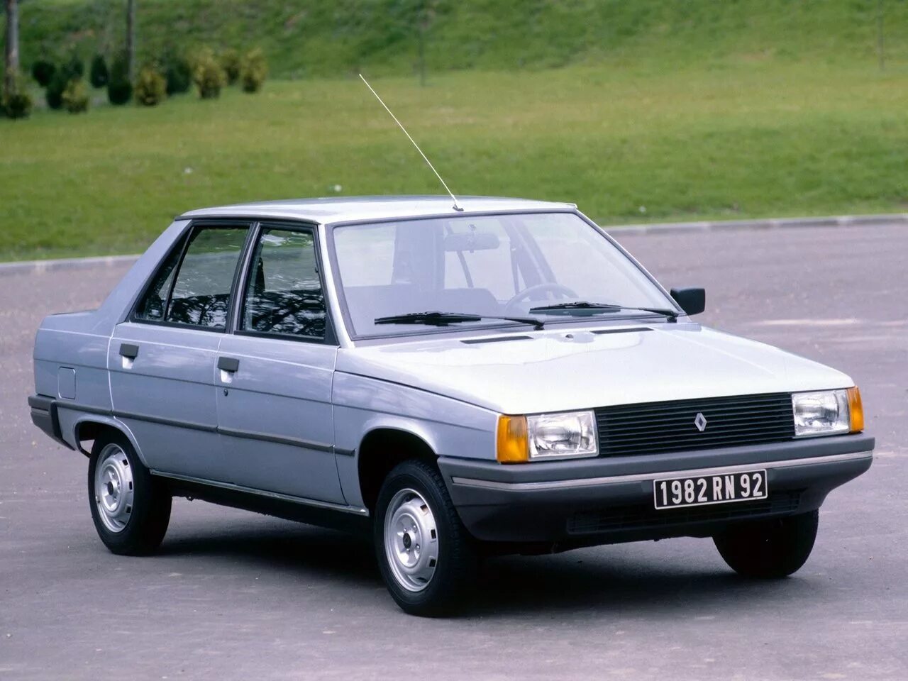 File:Renault14.jpg - Wikipedia