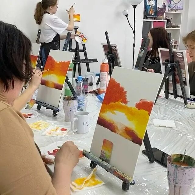 Лак для живописи. Нарисовать лаковую живопись. Школа рисования, живописи и прикладного искусства. Палех холуй мстера федоскино. Палехская федоскинская лаковая роспись.