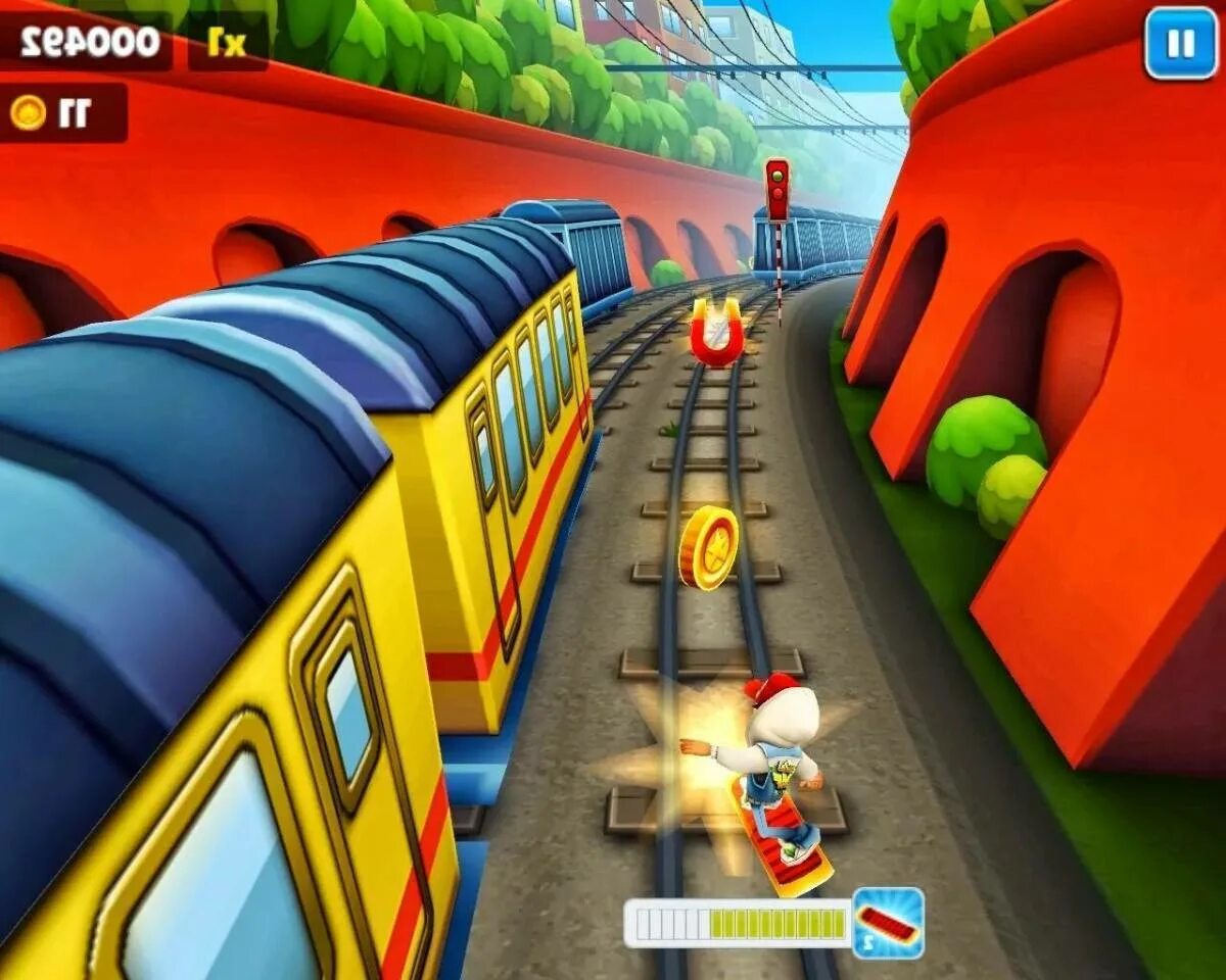 Сабвей серф 2012. Сабвей сёрф 2012 года. Игра Subway Surfers. Игрушки сабвей серф. Включи игру которую можно закачать