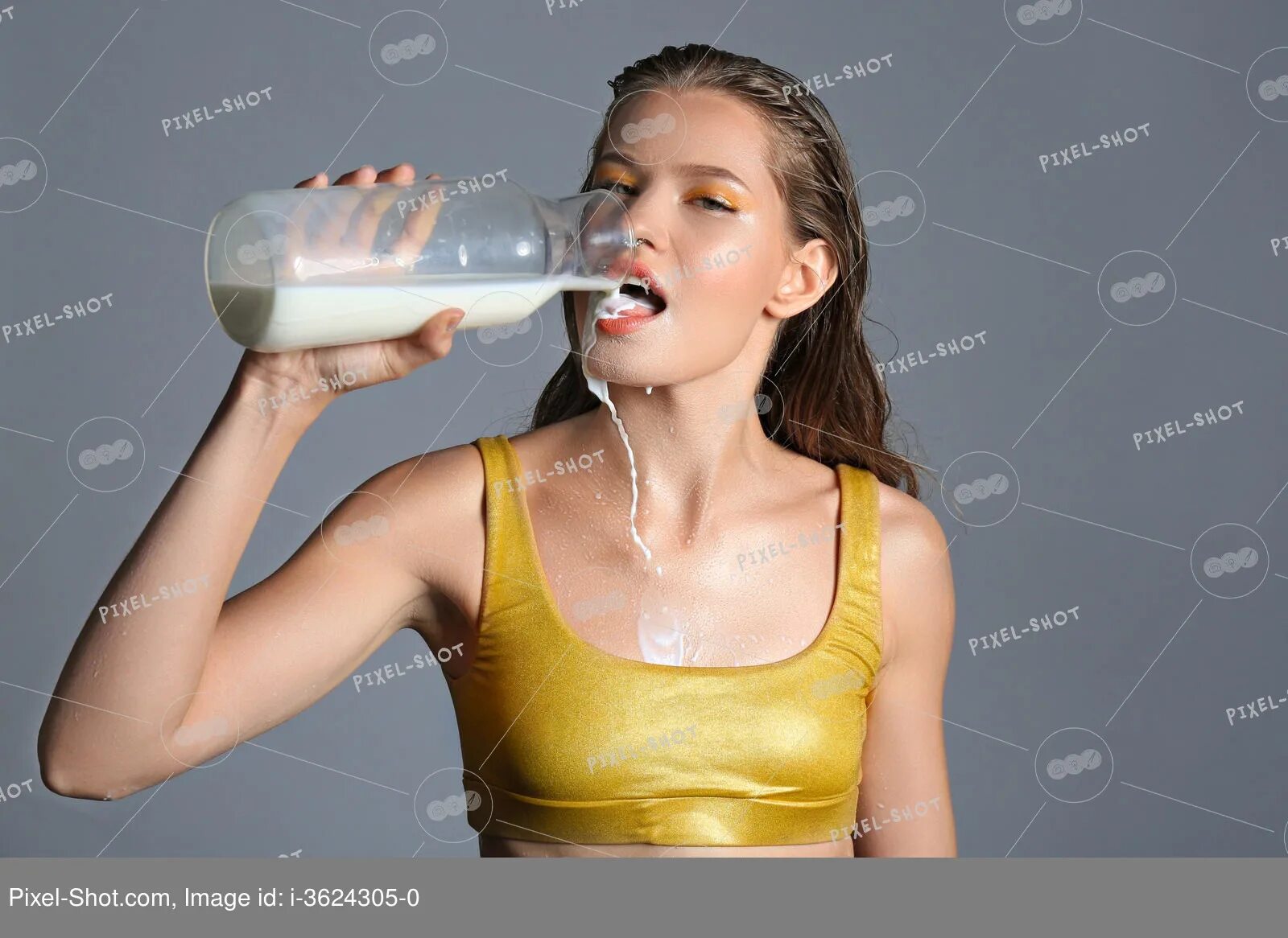 Forcing to Drink Milk оригинал. Forced to Drink Milk оригинал. Девушка с молоком на Цветном фоне. Настя Сысоева пьет молоко. Пьет молоко на английском