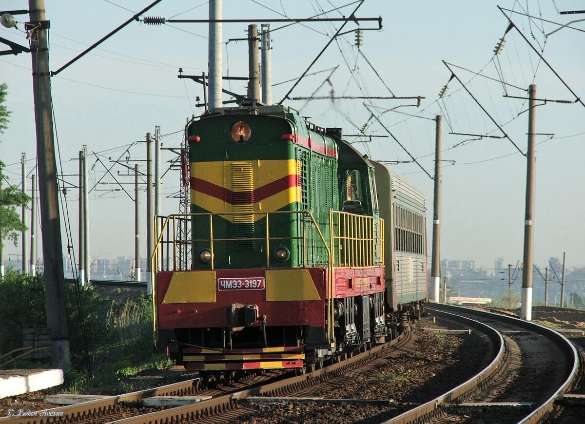 Чмэ3 3197 с поездом Ростов Зерноград. Чмэ3 с поездом Ростов Зерноград. Чмэ3 2352 с поездом Ростов Зерноград RAILGALLERY. Чмэ3-3197 с поездом Ростов Сальск.