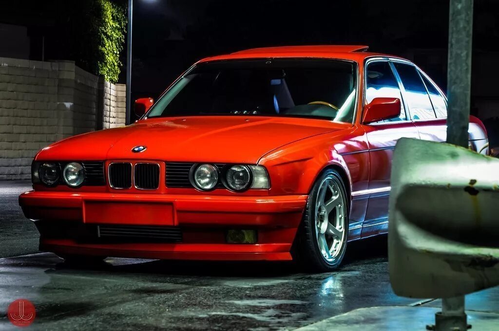 Е34 красная. BMW m5 e34 Red. BMW e34 красная. BMW m5 e34 красная. БМВ м5 е34 красная.