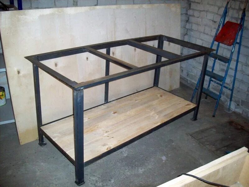 2). Колесики для сварочного стола. Верстак из профильной трубы 60х40. Верстак из профильной трубы 40х40. Верстак из металла.