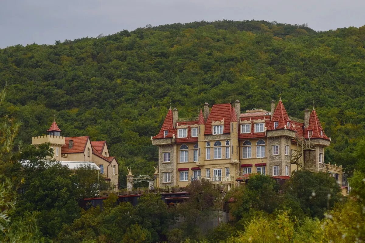 Фотогалерея Здания и архитектура в Абрау-Дюрсо Фото на сайте Azur.ru