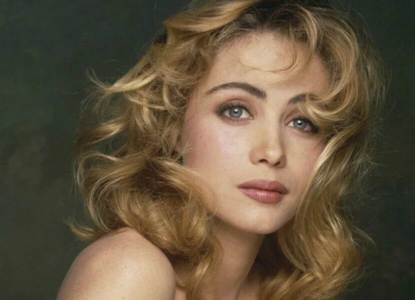 Актриса из франции 4. Эммануэль Беар. Эммануэль Беар Emmanuelle Béart. Беар актриса. Эммануэль Беар в юности.