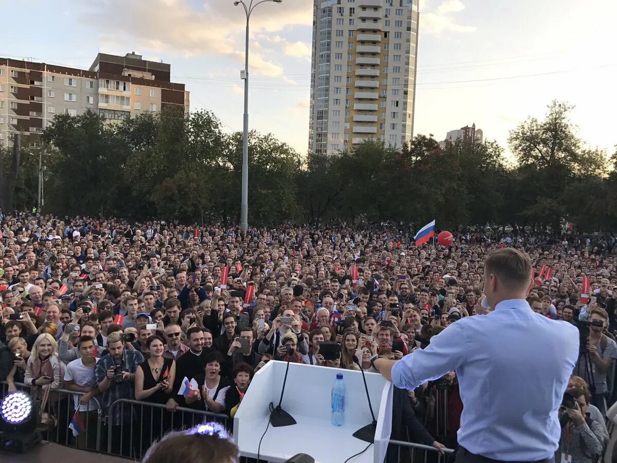 Навальный в Екатеринбурге. Митинг Навального. Митинг в Екатеринбурге. Собрать митинг