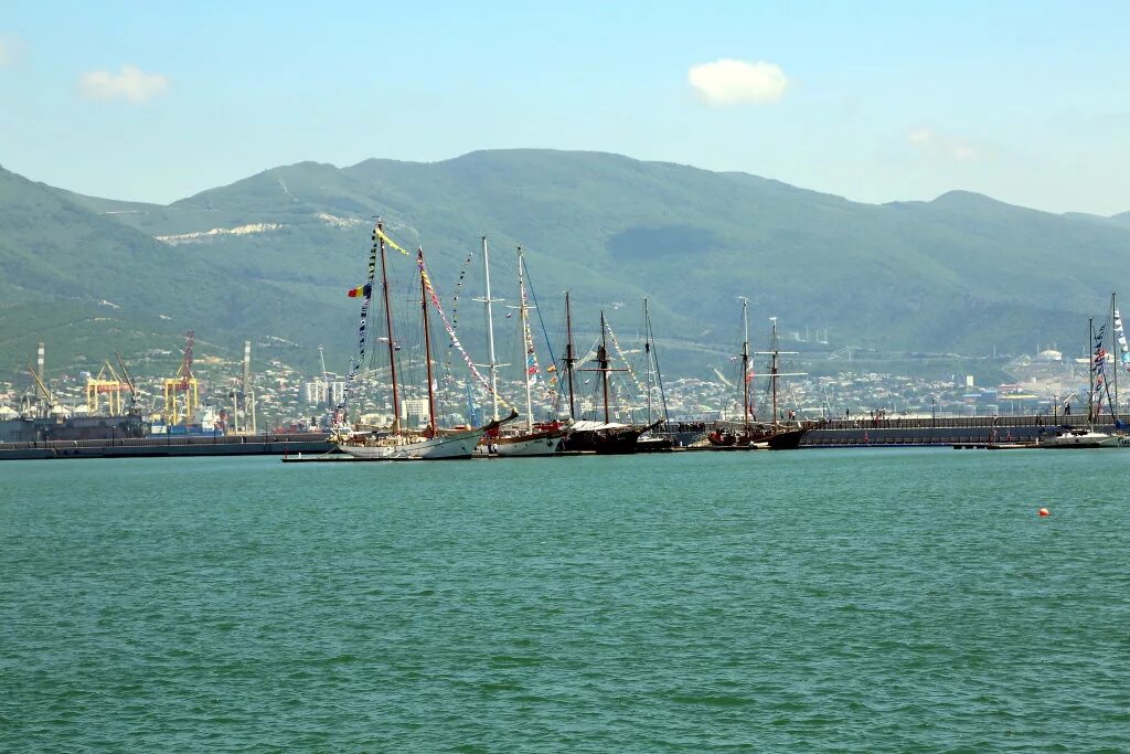 Сайт новороссийск краснодарский край. Город Новороссийск Краснодарский край. Новороссийск фото города. Новороссийск фото города 2018. Город Новороссийск РН Приморский.