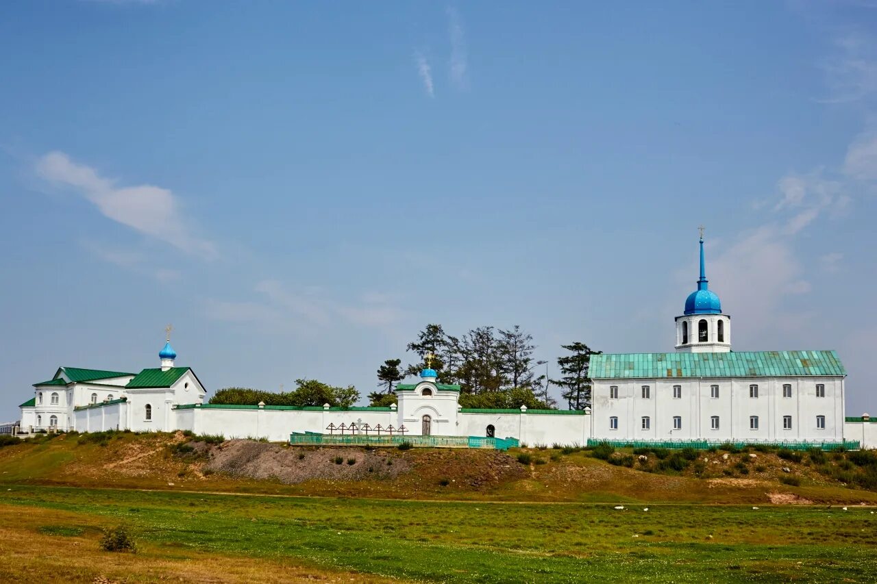 Посольский монастырь на байкале. Спасо преображенский монастырь на байкале. Посольский спасо-преображенский монастырь на берегу байкала. Посольский монастырь в бурятии. Посольский спасо-преображенский мужской монастырь на байкале.