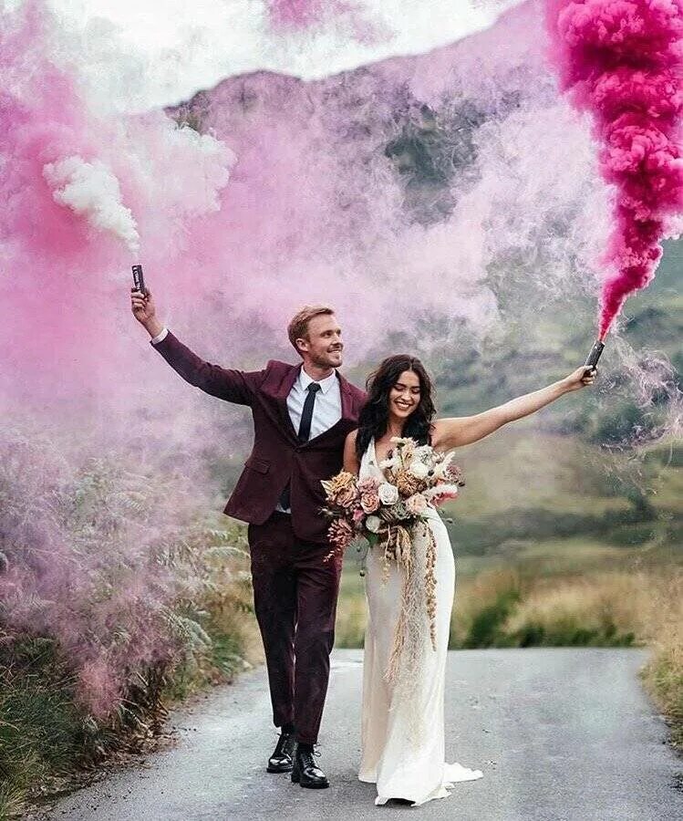 Цветной дым. Цветной дым на свадьбу. Дымовые шашки на свадьбу. Цветной дым для фотосессии свадьбы. Хочу быть необычной