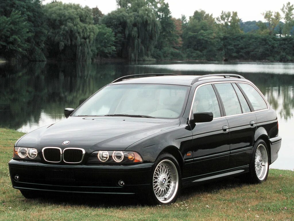 Авито б у бмв. BMW e39 универсал. BMW e39 Touring. BMW e39 525ix Touring. BMW e39 525 Touring.