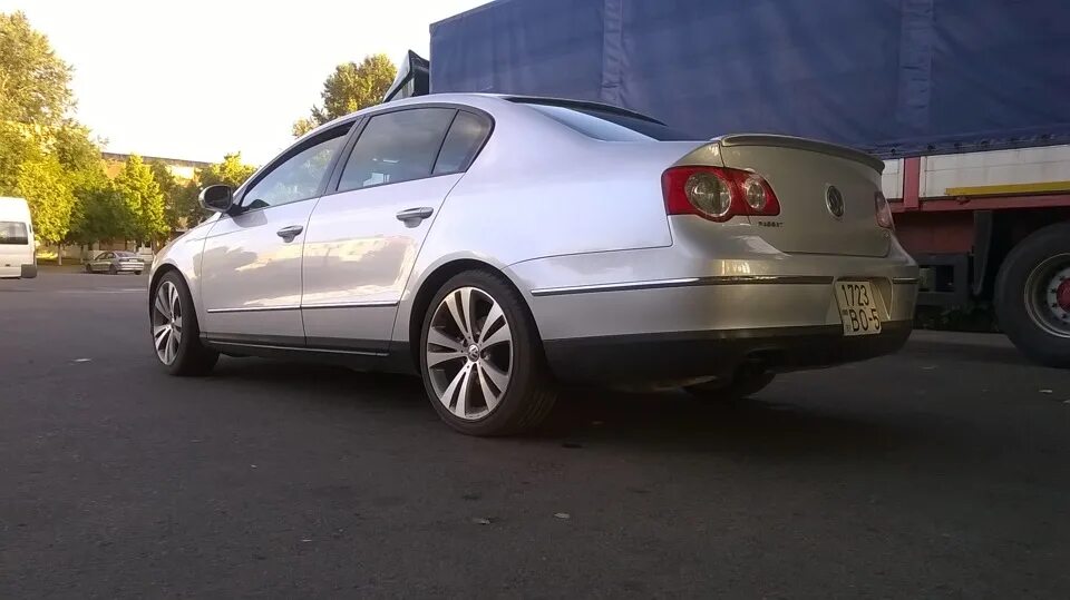 Лит б6. Passat b6 r16. Passat b6 диски r16. Passat b5 r18. Volkswagen Passat b6 диски r17.