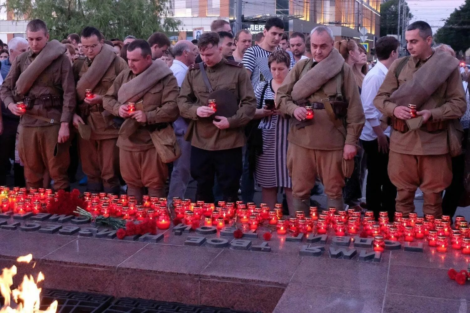 Акция памяти 22. Акция свеча памяти. Акция свеча памяти 22 июня. Свеча памяти акция ко Дню Победы. Зажги свечу памяти.