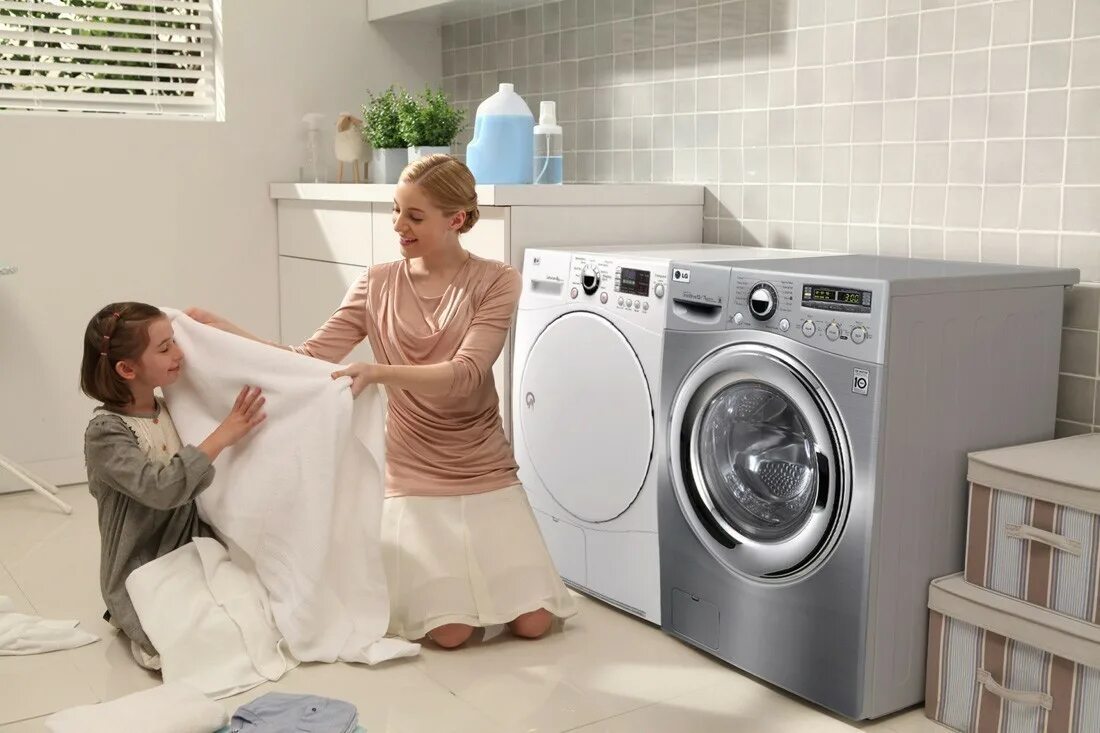 Стиральная машина качество недорого. Стиральная машина LG washing Machine. Washing Machine lg11кg. TCL стирально сушильная машина. Стиральная машина Алтус.